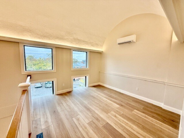 Building Photo - 220 Winthrop St