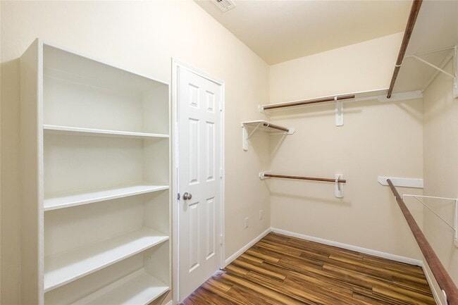 Building Photo - 8919 Inglebrook Ln