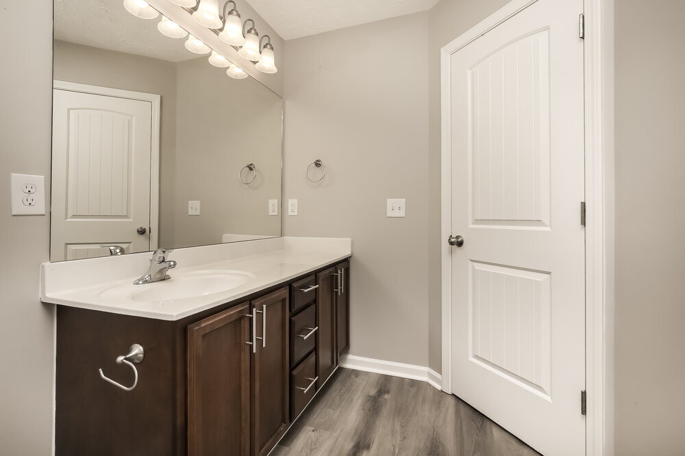 Building Photo - 8481 Lawson Dr