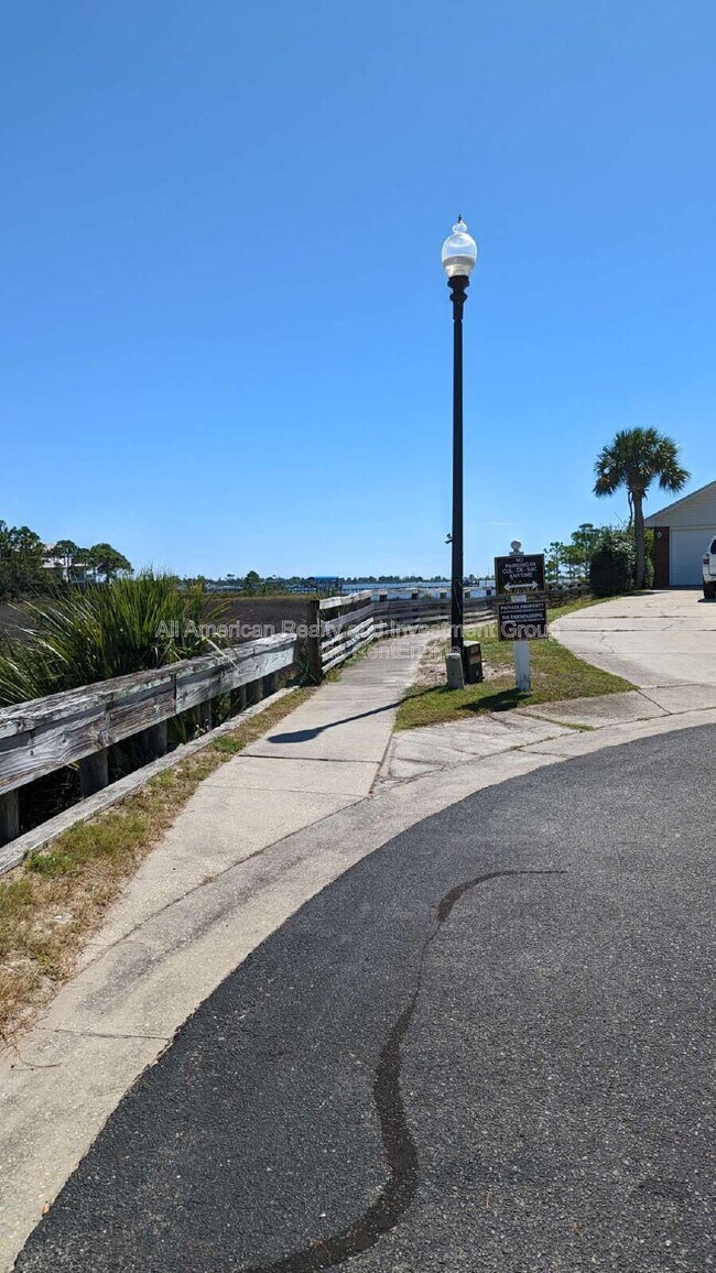 Building Photo - 917 Lajolla Ln