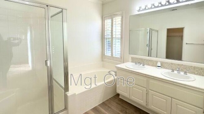 Building Photo - 22365 Summer Holly Ave