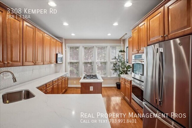 Building Photo - 3308 S Kemper Rd