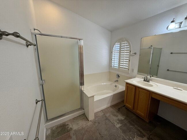 Building Photo - 4680 S Greythorne Way