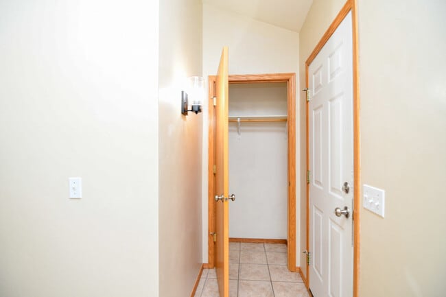 Building Photo - 235 Cavil Way