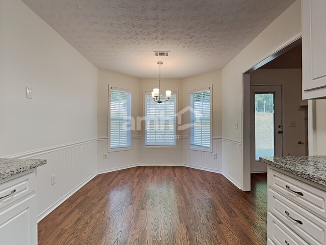 Building Photo - 270 Grayson Manor Dr SW