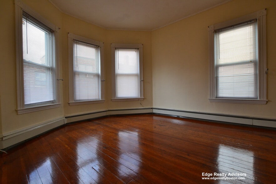 Building Photo - 3 Washburn Ter