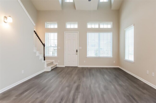 Building Photo - 9606 Stewart Springs Blvd
