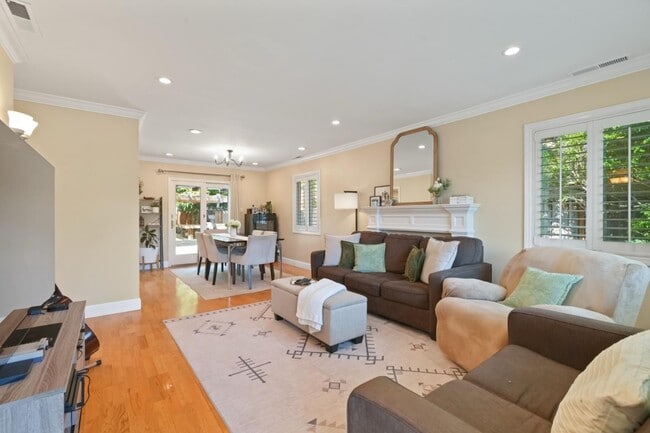 Building Photo - 3172 Morris Dr