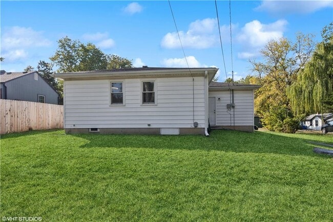 Building Photo - 8543 Kessler St