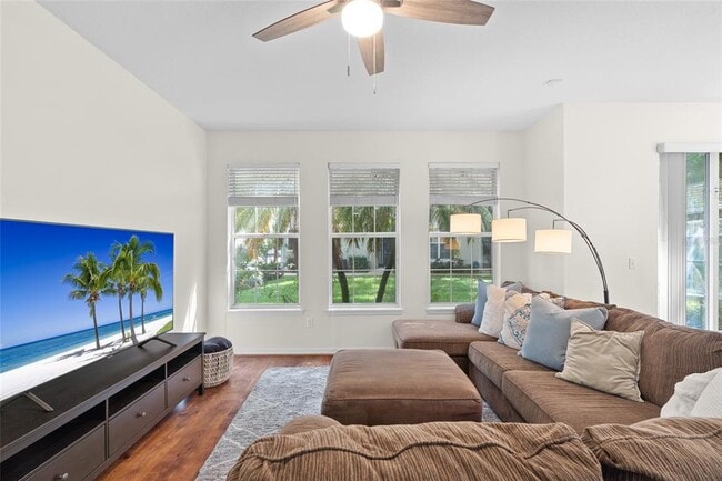 Building Photo - 6714 Breezy Palm Dr