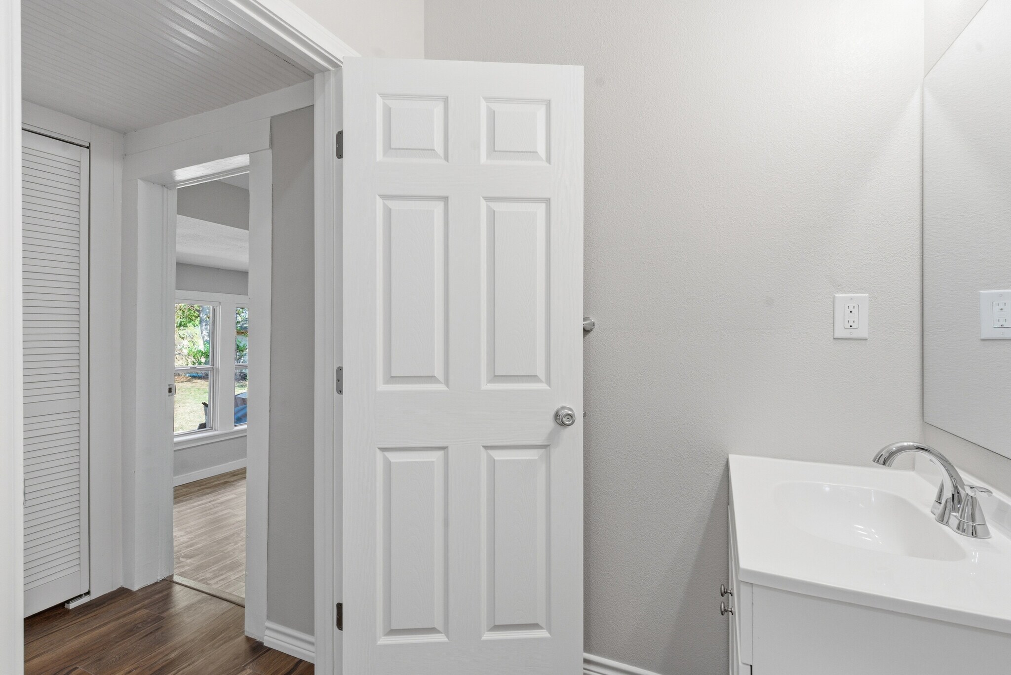 Building Photo - 1711 Halsell St