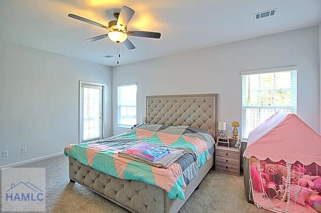 Building Photo - 1104 Marne Blvd