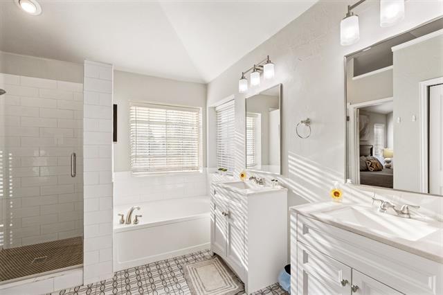 Building Photo - 4709 Justin Dr