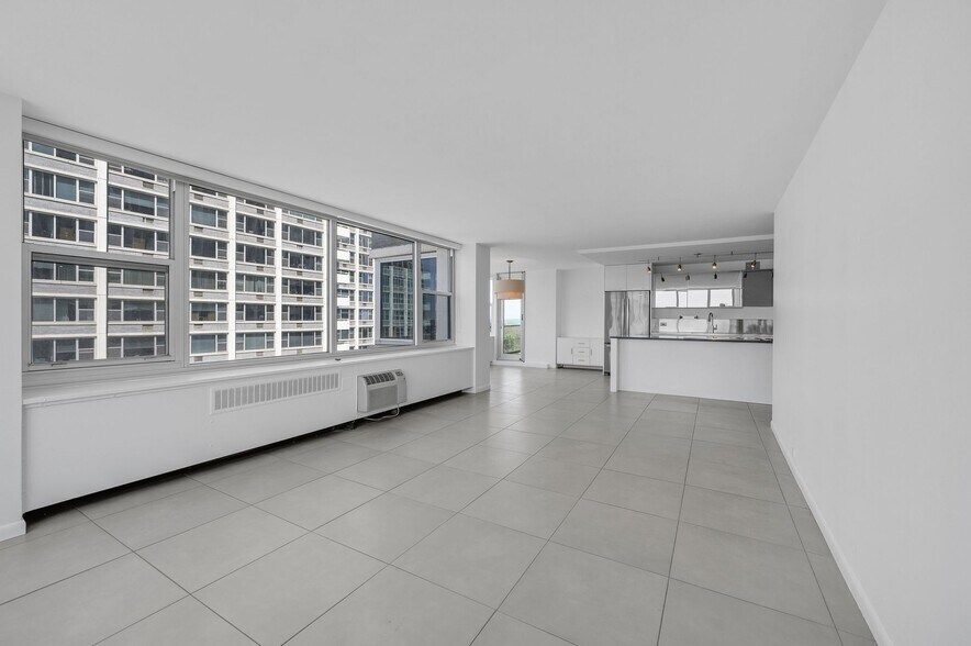 Building Photo - 4250 N Marine Dr