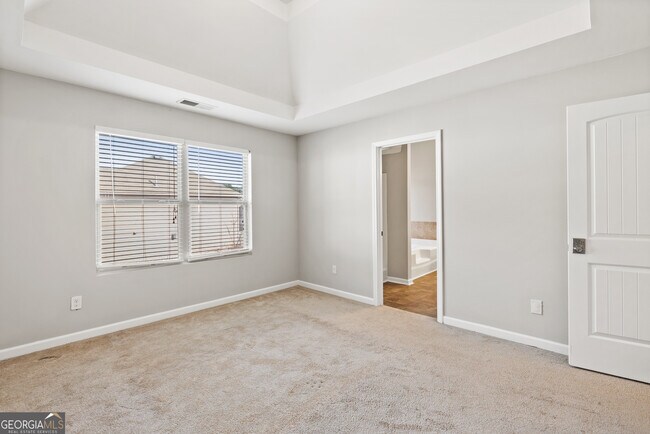 Building Photo - 5884 Little River Rd