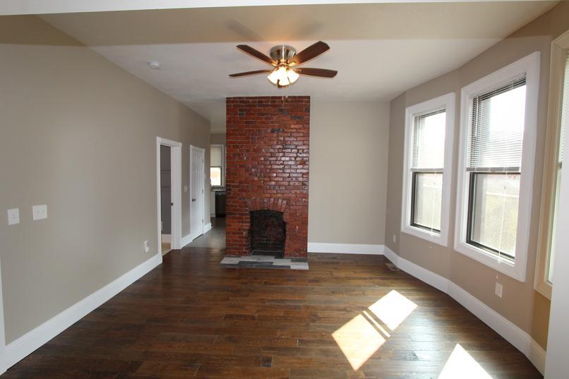 Living Room - 1625 Rankin Ave