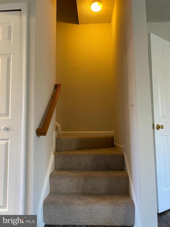 Building Photo - 9609 Coventry Creek Dr