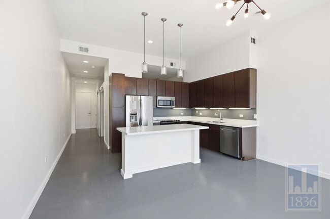 Building Photo - 507 Sabine St