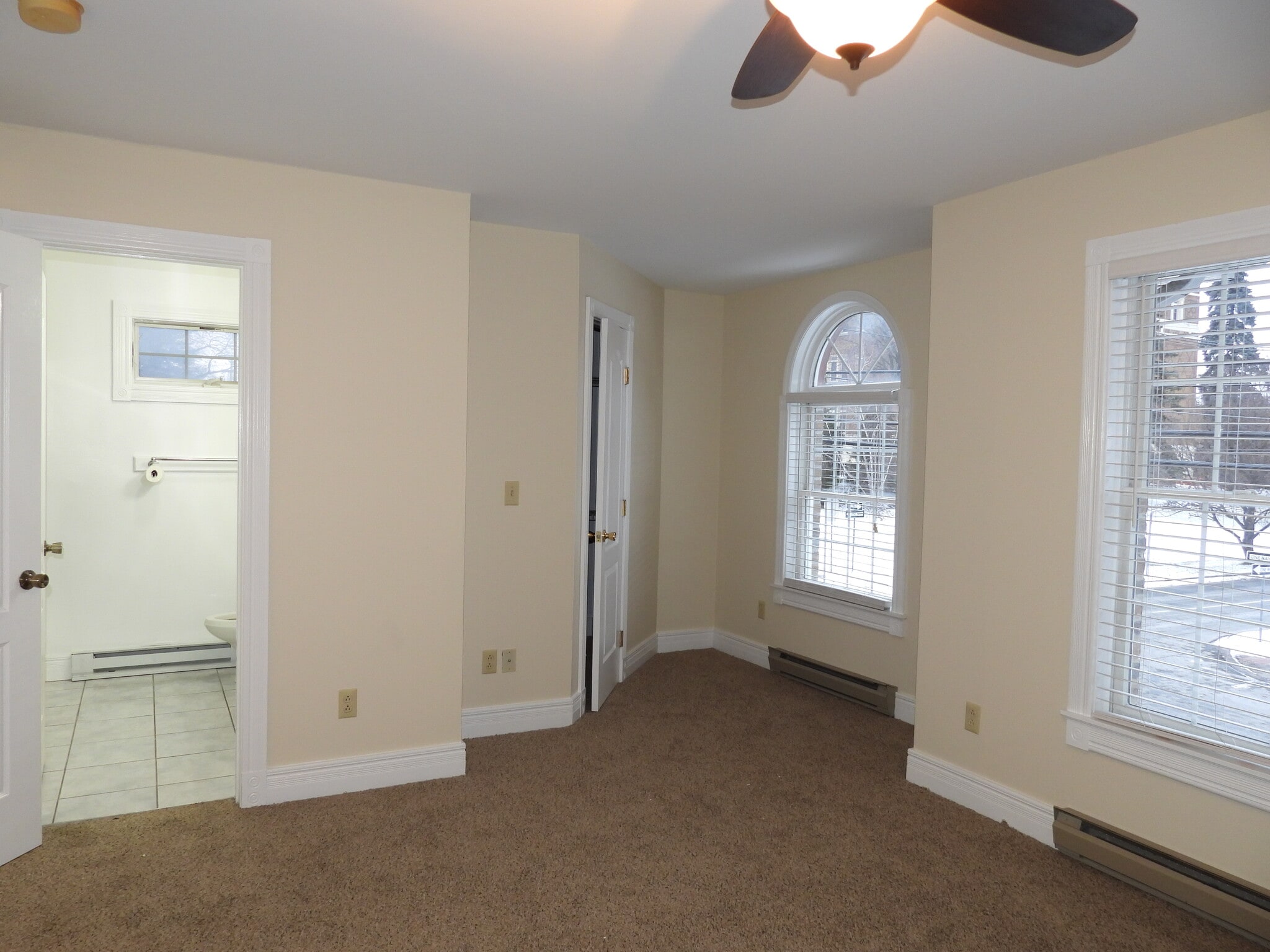 Primary Bedroom - 73 Brinkerhoff St