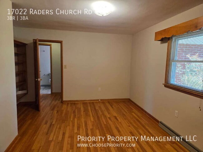 Building Photo - 17022 Raders Church Rd