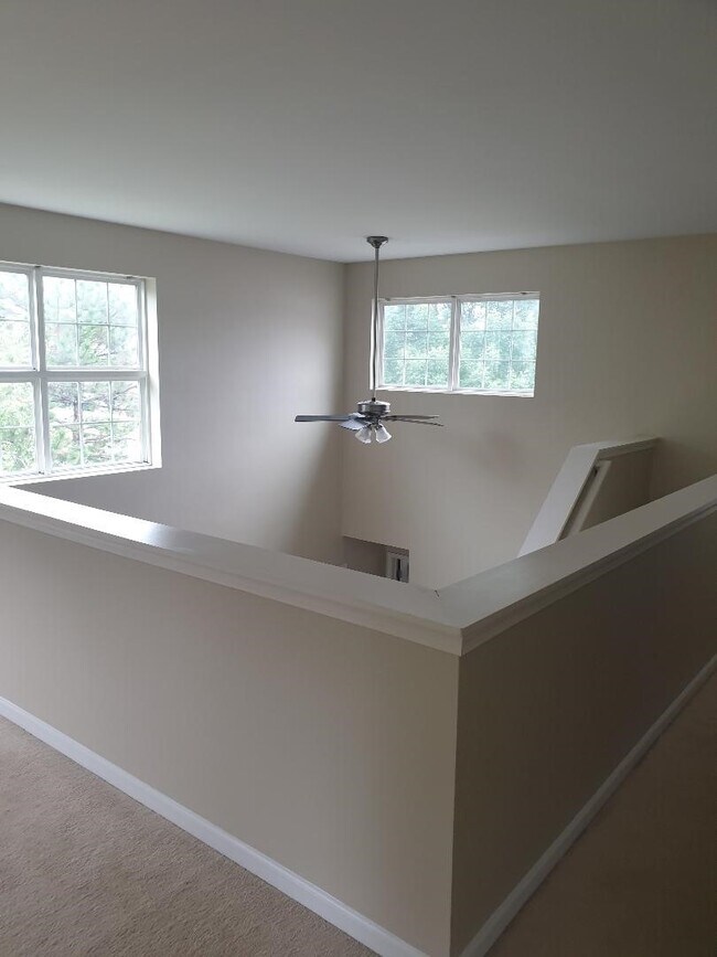 Building Photo - 28121 Sonoma Pass