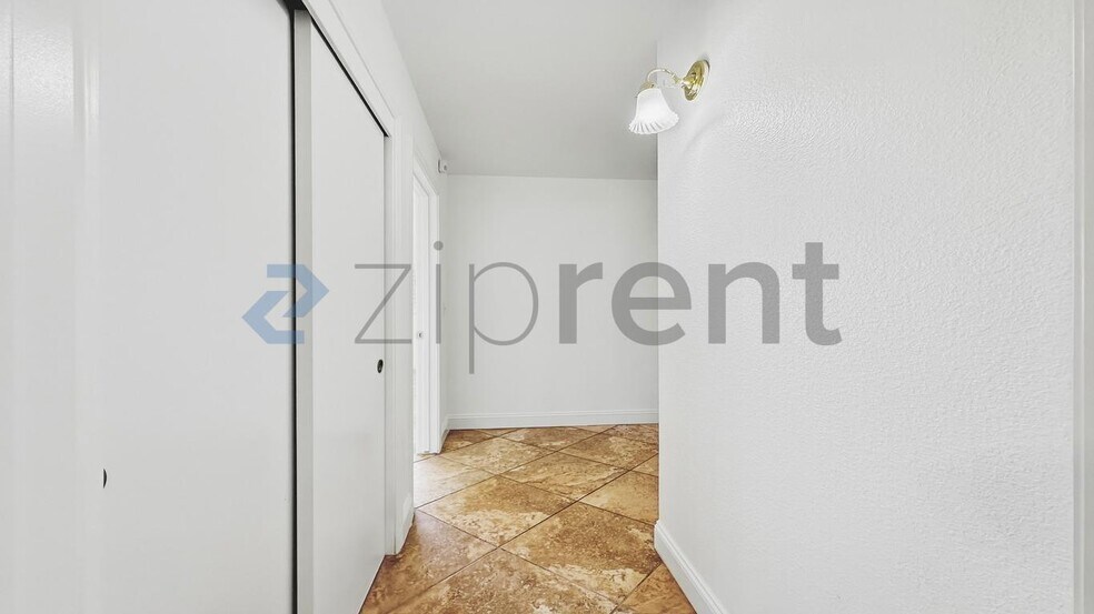 Building Photo - 8730 S East Ave