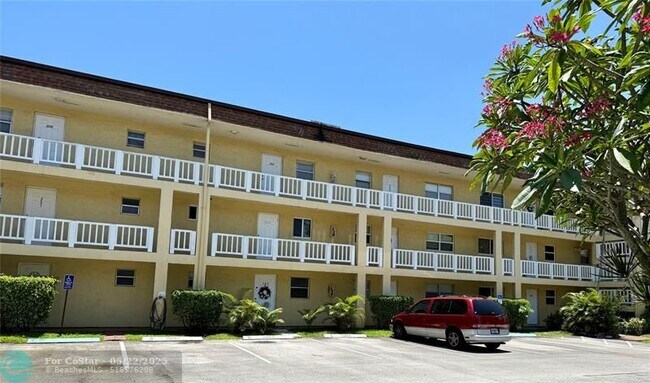 Building Photo - 3500 SW Natura Blvd