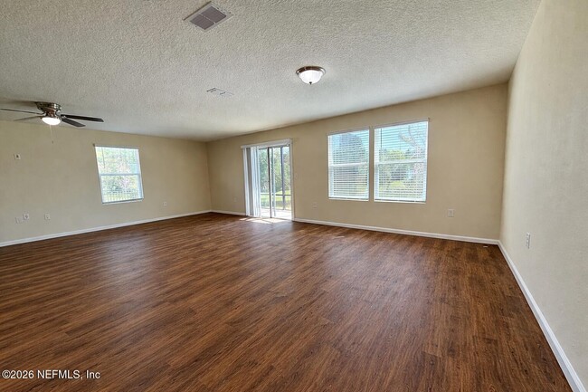 Building Photo - 234 Cody St