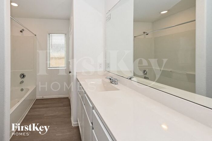 Building Photo - 22683 Malvicino Dr