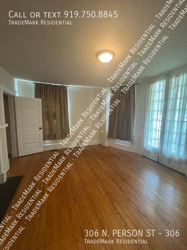 Building Photo - 306 N Person St