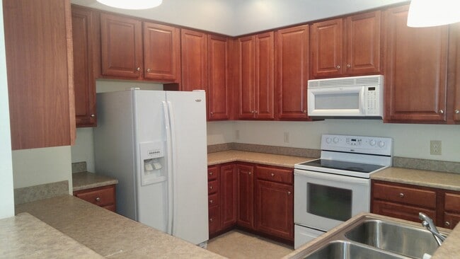 Building Photo - R908-707