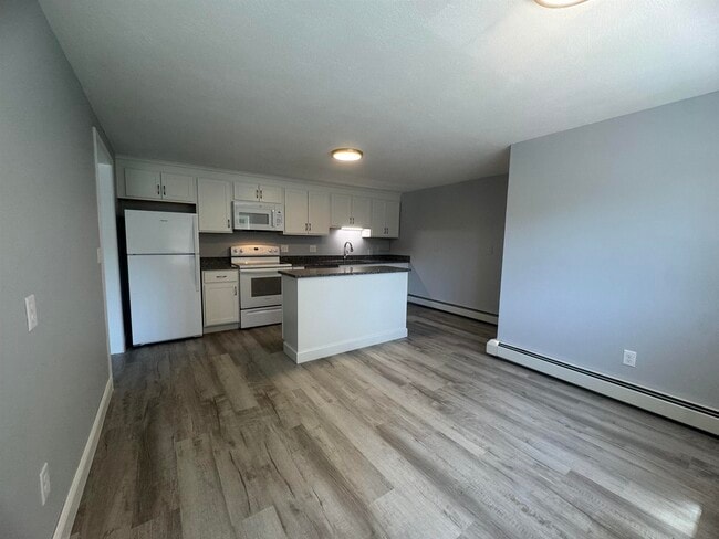 Building Photo - 56 Westville Rd
