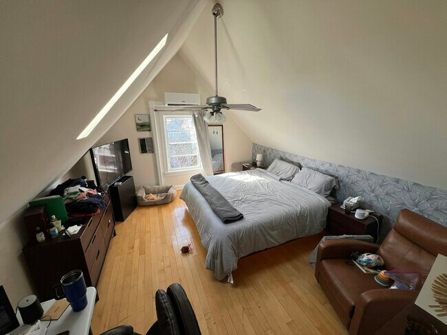 Building Photo - 4233 N Central Park Ave