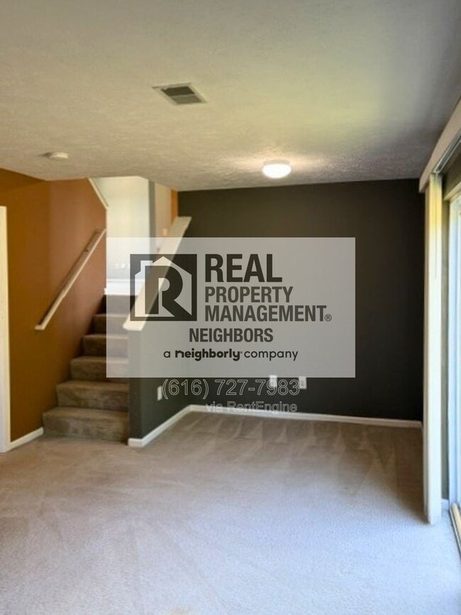 Building Photo - 1636 Northbend Dr NE