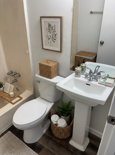 Building Photo - 4471 High St