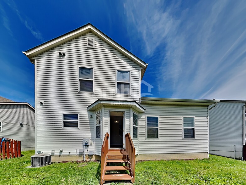 Building Photo - 491 Dover Pond Dr
