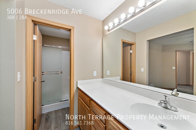 Building Photo - Use your RENT SPECIAL to lower your monthl...