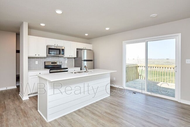 Building Photo - 1235 Locust St