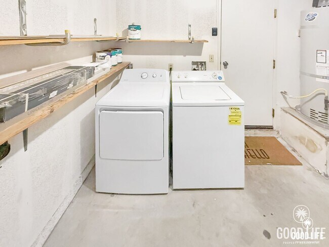 Building Photo - Great 3B/2BA Townhome in Oceanside!