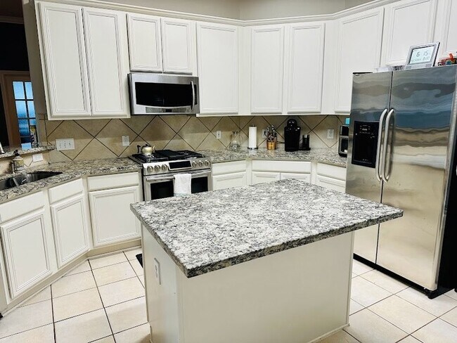 Building Photo - 26 Jewelsford Dr