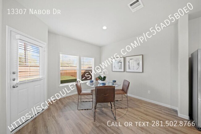 Building Photo - 13307 Nabob Dr