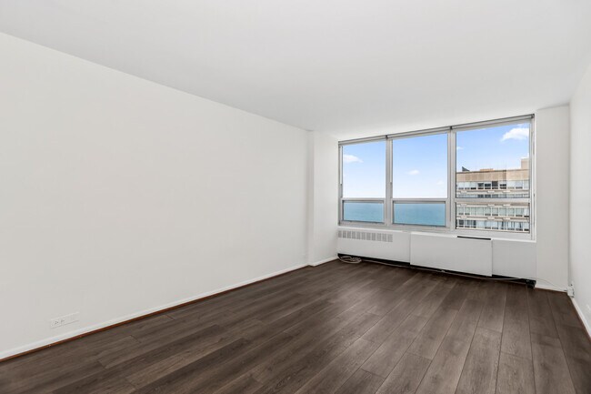 Building Photo - 4800 S Chicago Beach Dr