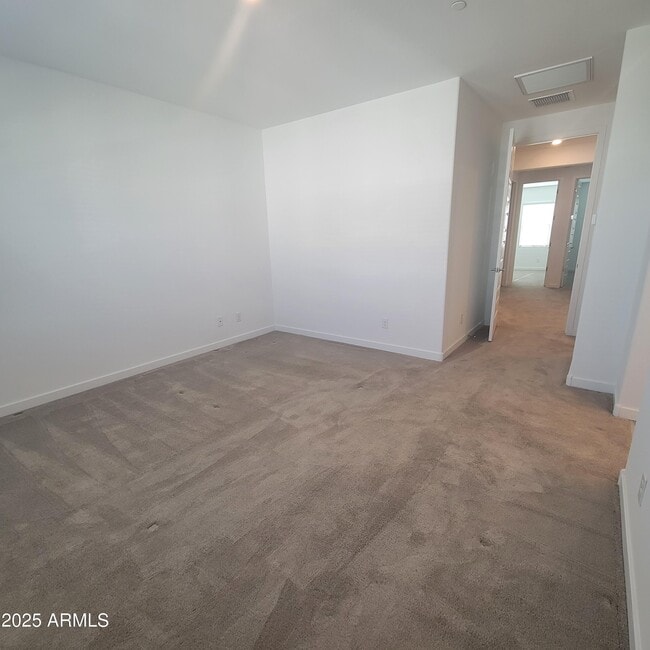 Building Photo - 4077 S Sabrina Dr
