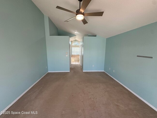 Building Photo - 908 Fostoria Dr