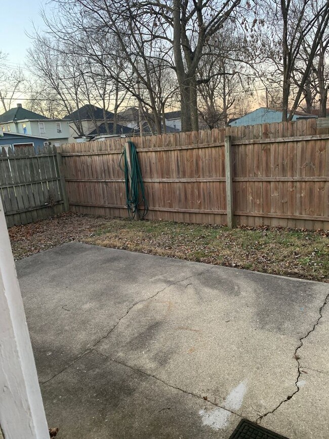 Building Photo - 3bdr single family home for rent!