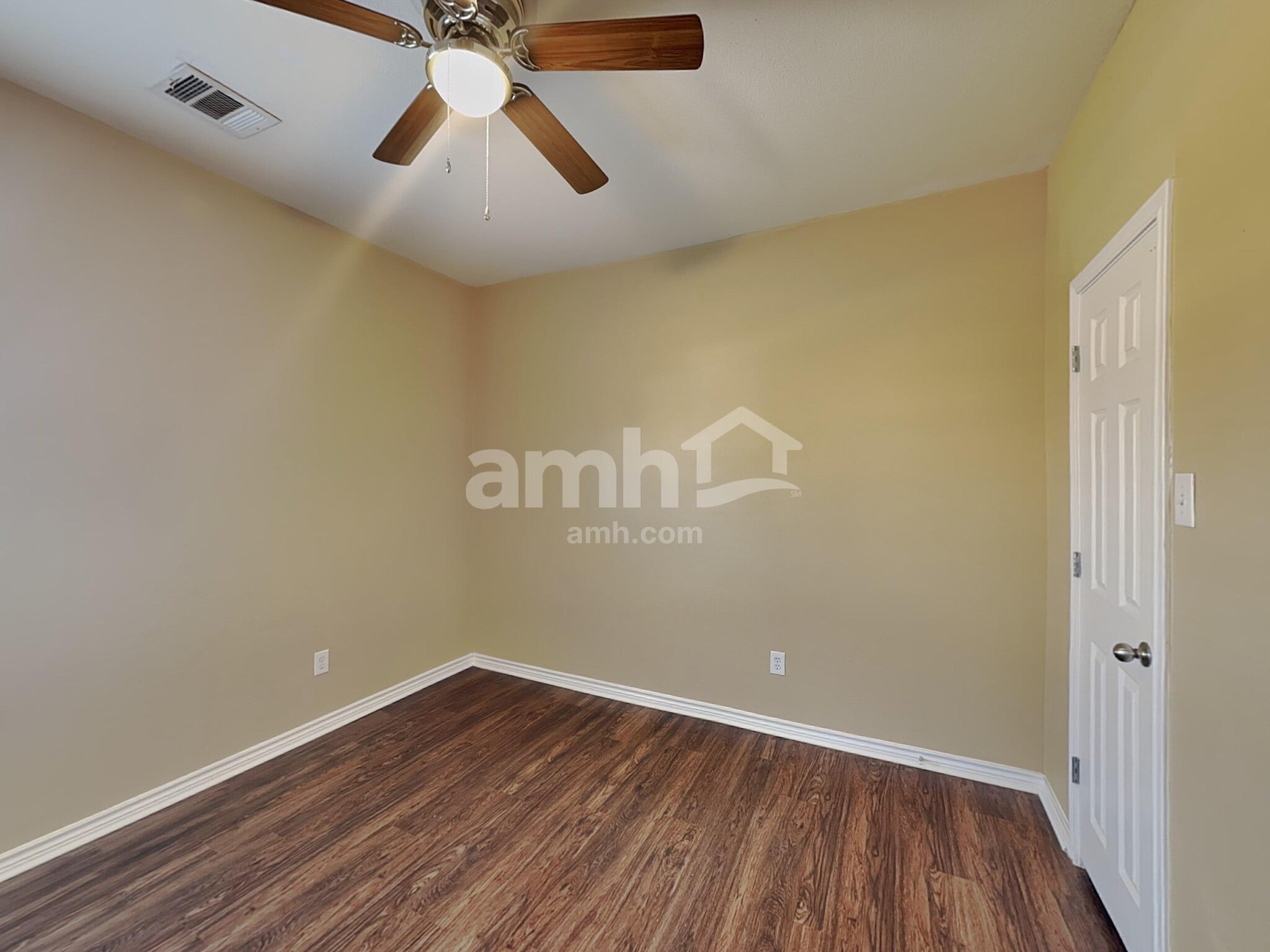 Building Photo - 154 Justin Leonard Dr