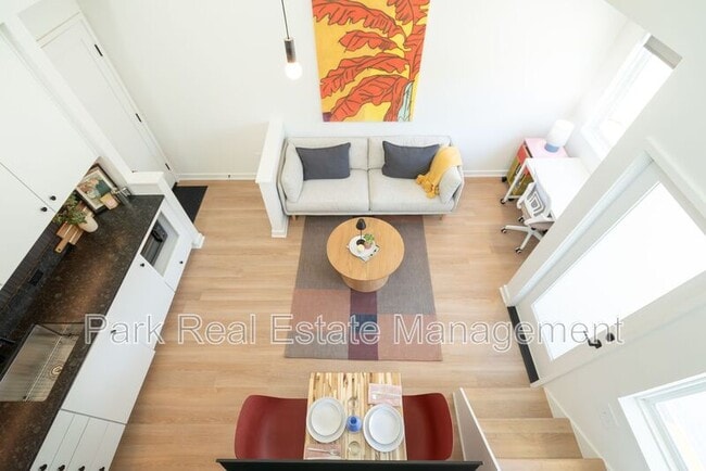 Building Photo - 901 E Edenton St