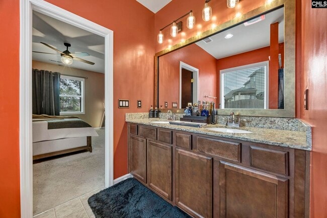 Building Photo - 349 Gracemount Ln