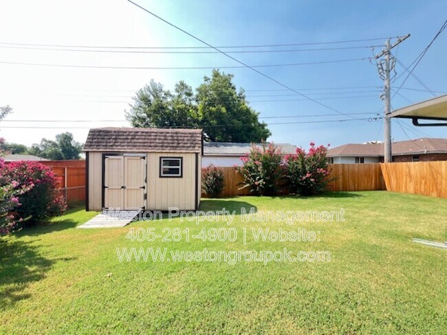 Building Photo - 3912 NW 56th St