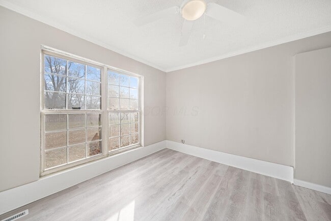 Building Photo - 2709 Kilbourne Ave